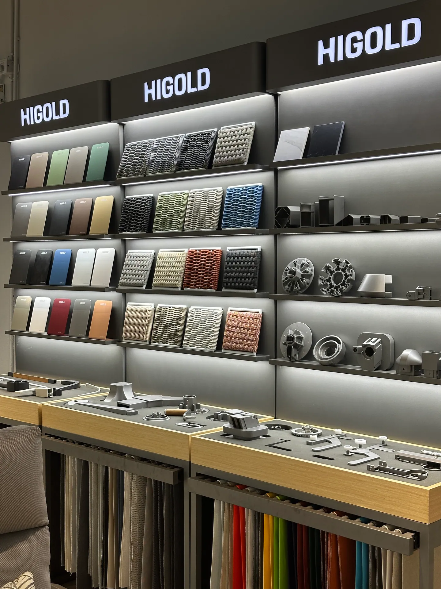 Home 13 Outdoor furniture materials, finishes and components compared in a supplier showroom