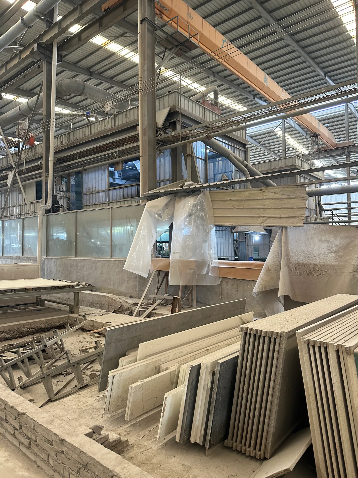 Foshan factory inventory prepared for warehouse and international shipping coordination