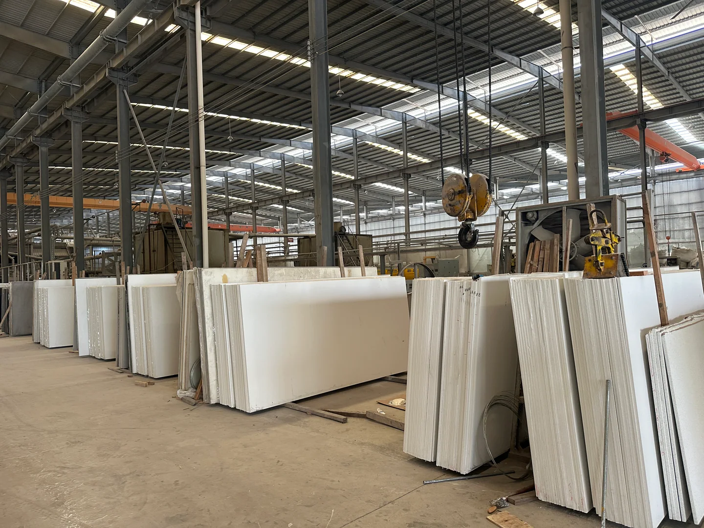 Stone slabs stored in a Foshan building material factory for supplier sourcing and procurement