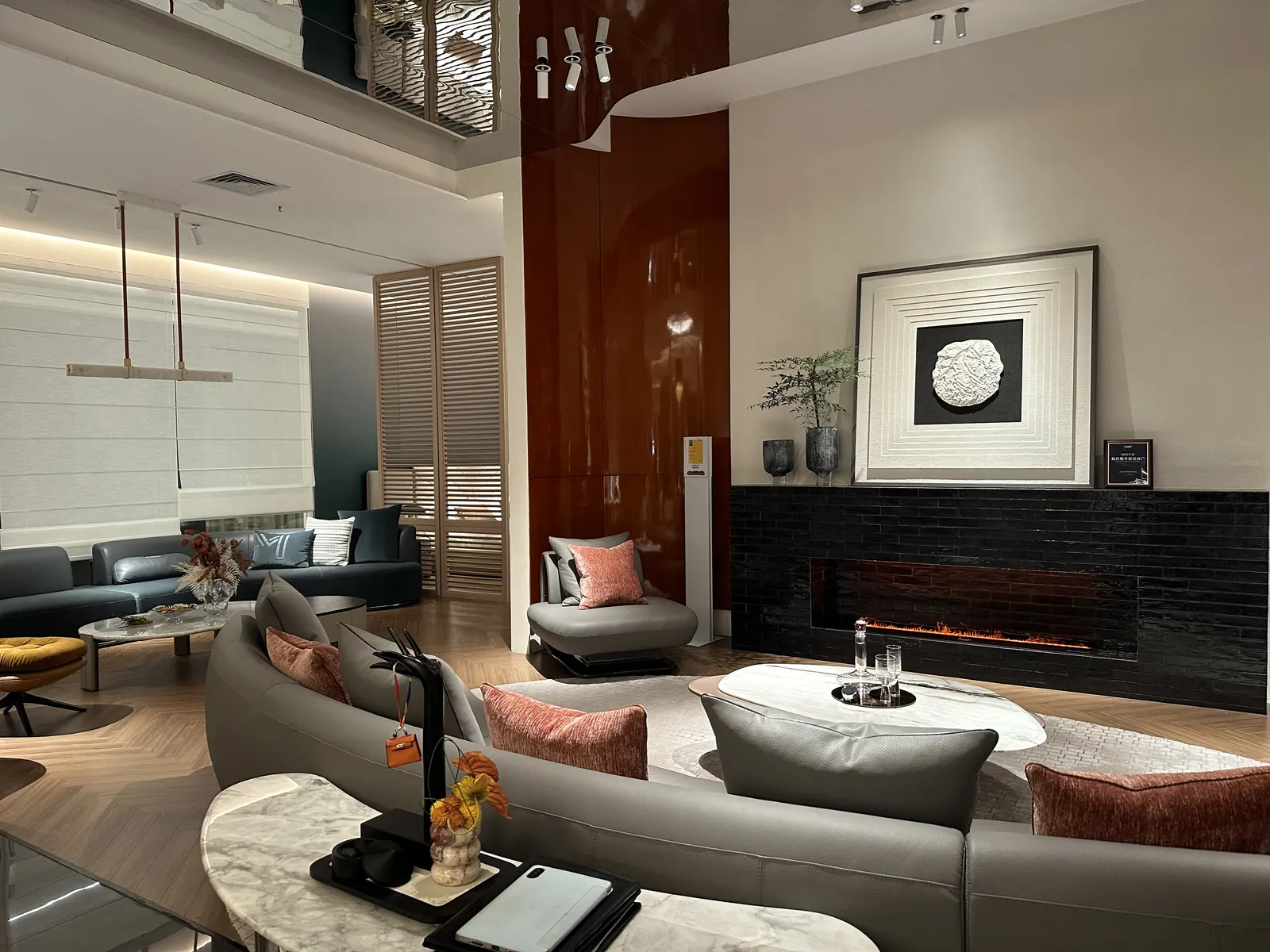 Foshan furniture showroom used for supplier and product selection